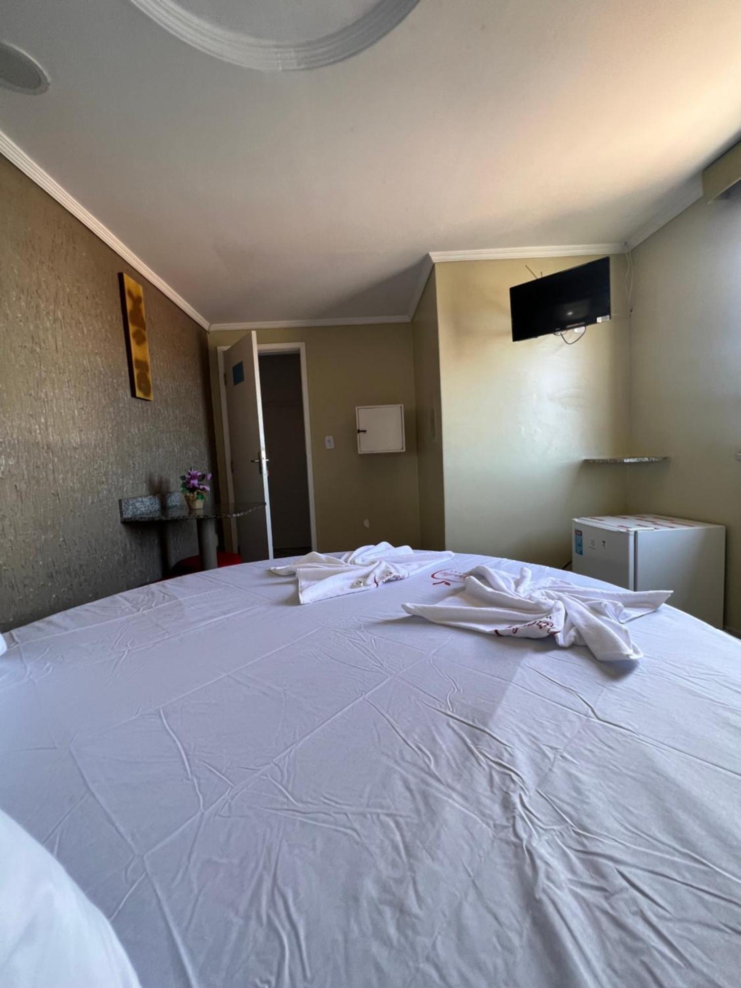 סלבאדור Hotel Paradise מראה חיצוני תמונה