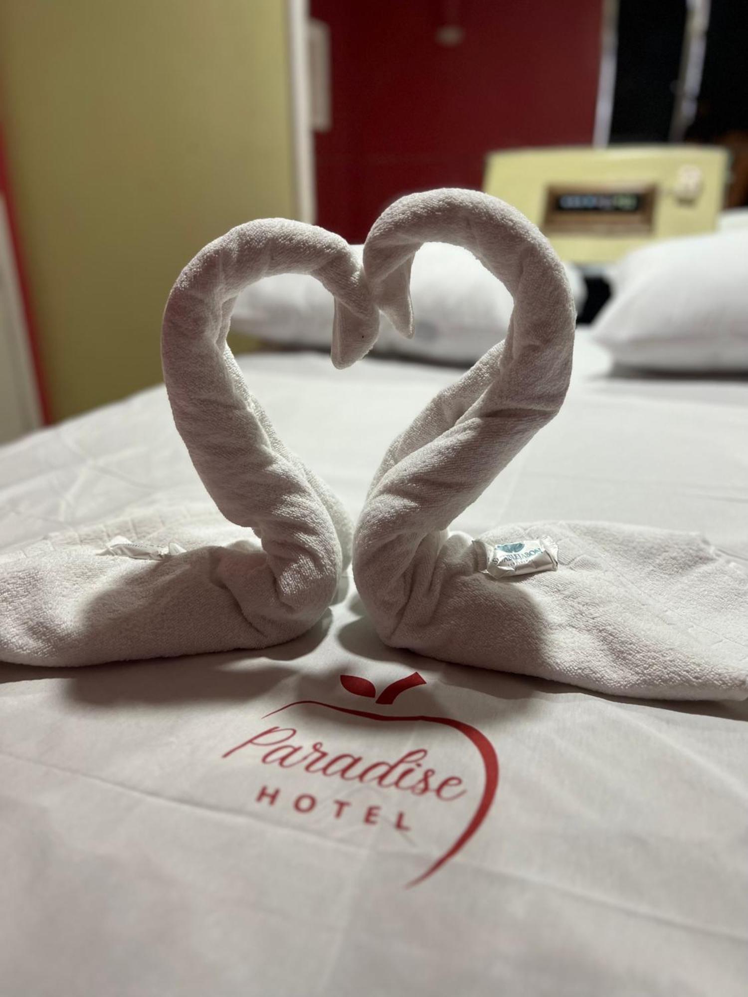 סלבאדור Hotel Paradise מראה חיצוני תמונה